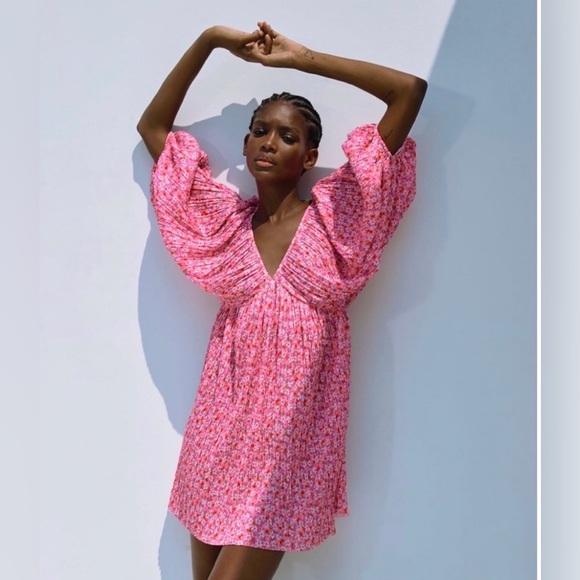 Zara Dresses & Skirts - Zara Pink Multi color floral puff sleeve Cottagecore mini dress size Medium